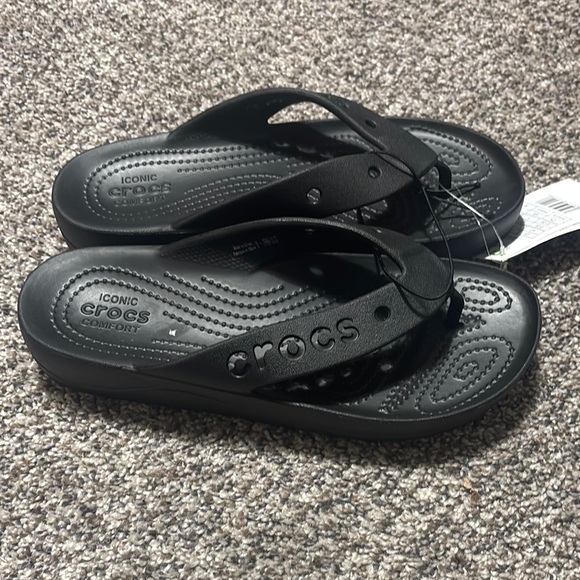 Crocs Women's Baya Platform Flip Sandals - Picture 5 of 6